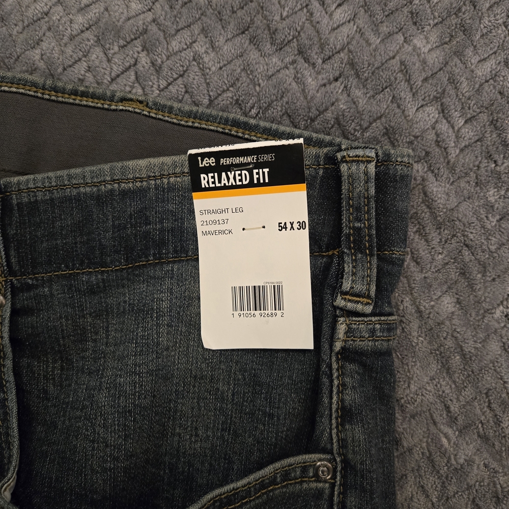 NWT Lee Men's Extreme Motion Slim Straight Jeans 54x30 Dark Wash - Picture 4 of 9